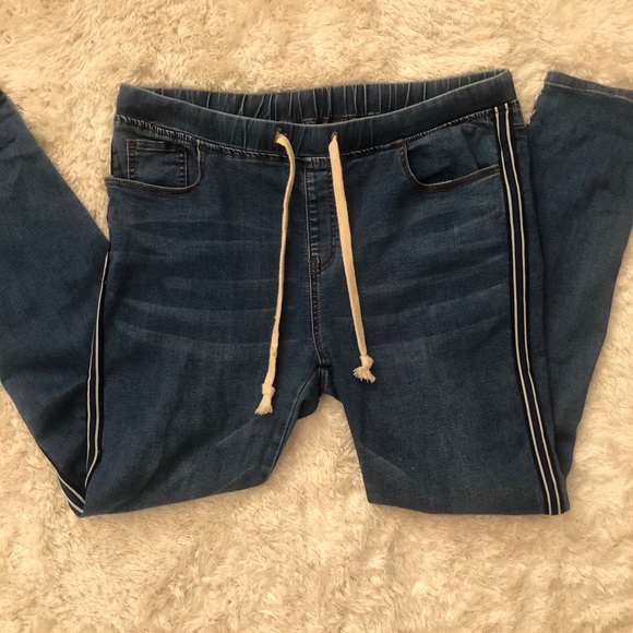 Forever 21 Denim - FOREVER 21 jeans